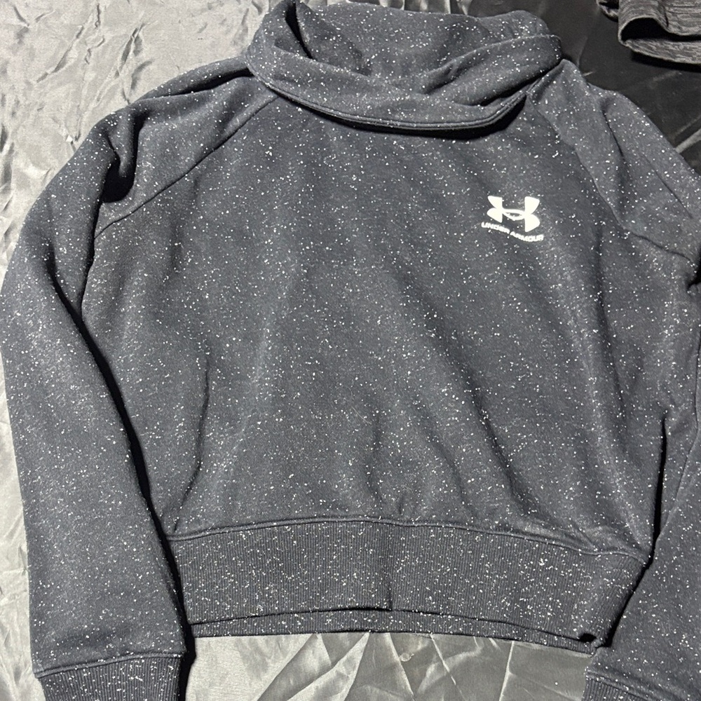 Under Armour Dark Gray Speckled Pullover